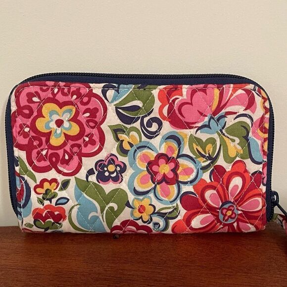 Vera Bradley Zip Around Wallet Hope Garden NWOT - Picture 1 of 9